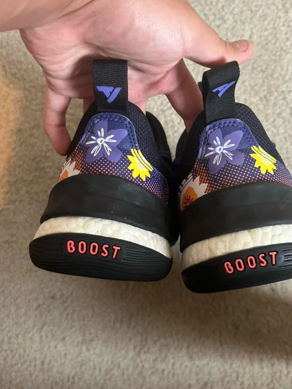 Trae young basketball shoe